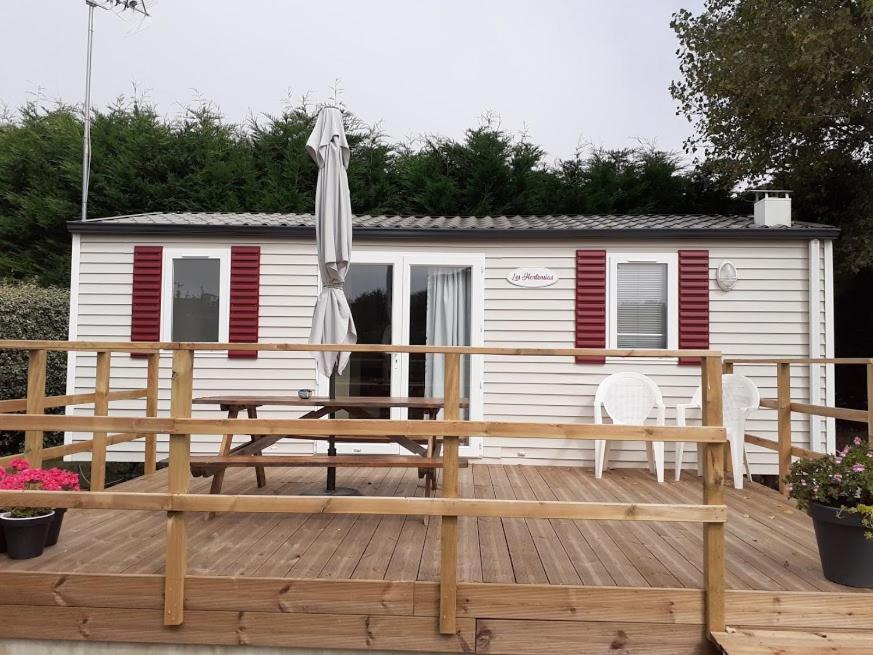 Les Mobile Home De Kerroyal Garlan Eksteriør billede