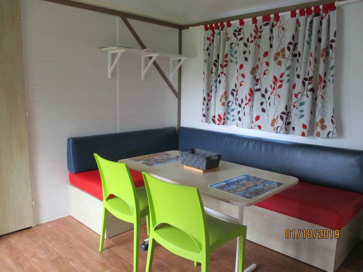 Les Mobile Home De Kerroyal Garlan Eksteriør billede